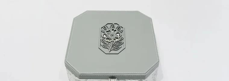 Axis gift box design